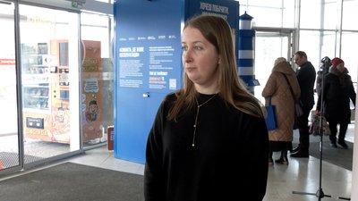 У Полтаву привезли інсталяцію, що вчить розпізнавати небезпеку торгівлі людьми У Полтаву привезли інсталяцію, що вчить розпізнавати небезпеку торгівлі людьми
