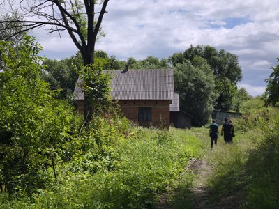 На Буковині тривають пошуки чоловіка, який стріляв у поліцейських: що відбувається в селі На Буковині тривають пошуки чоловіка, який стріляв у поліцейських: що відбувається в селі