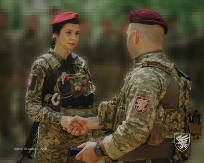 Десантники житомирської 95 бригади отримали державні та бригадні нагороди Десантники житомирської 95 бригади отримали державні та бригадні нагороди