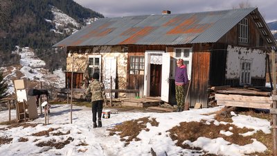 Хата, гори, Карпати Хата, гори, Карпати