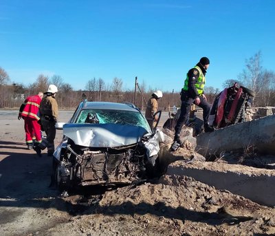 Смертельна ДТП на Житомирщині: зіткнулися два авто, один водій загинув, троє травмованих Смертельна ДТП на Житомирщині: зіткнулися два авто, один водій загинув, троє травмованих