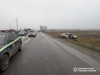 Зіткнення трьох автомобілів на Рівненщині: травмувався житель Хмельницького Зіткнення трьох автомобілів на Рівненщині: травмувався житель Хмельницького