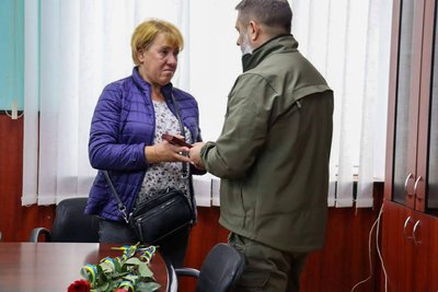 У Мукачеві вручили державні нагороди сім’ям п'ятьох загиблих військових У Мукачеві вручили державні нагороди сім’ям п'ятьох загиблих військових
