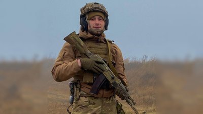 "5-й день народження в неволі": у Кропивницькому автопробігом нагадали про полонених та зниклих бійців "5-й день народження в неволі": у Кропивницькому автопробігом нагадали про полонених та зниклих бійців