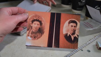 Розділені "бетонкою" й об’єднані обстрілами: як живуть жителі мікрорайонів Півці та Олександрівка у Чернігові Розділені "бетонкою" й об’єднані обстрілами: як живуть жителі мікрорайонів Півці та Олександрівка у Чернігові