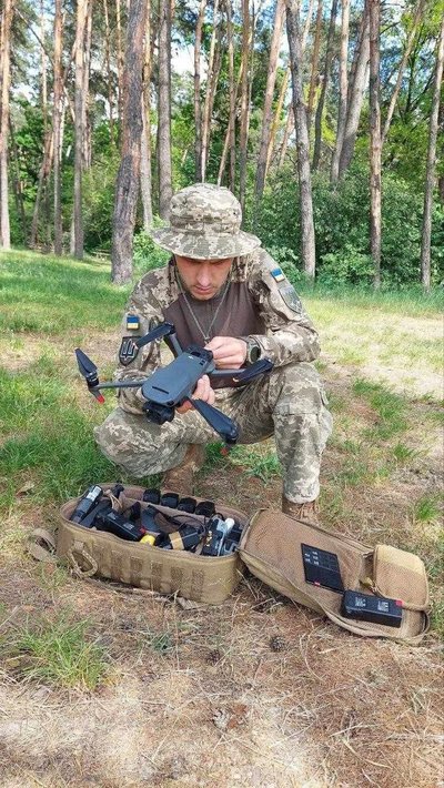 Рідні загиблого Олексія Вавушки з Херсонщини збирають підписи на присвоєння йому звання Героя України Рідні загиблого Олексія Вавушки з Херсонщини збирають підписи на присвоєння йому звання Героя України