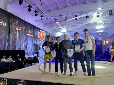 Сумоїсти Сумщини везуть до дому медалі чемпіонату України Сумоїсти Сумщини везуть до дому медалі чемпіонату України
