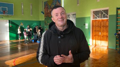 Військові встановили скеледром для дітей спецшколи на Рівненщині Військові встановили скеледром для дітей спецшколи на Рівненщині