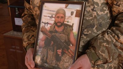 Захищали Україну: у Хмельницькому попрощалися із двома військовими