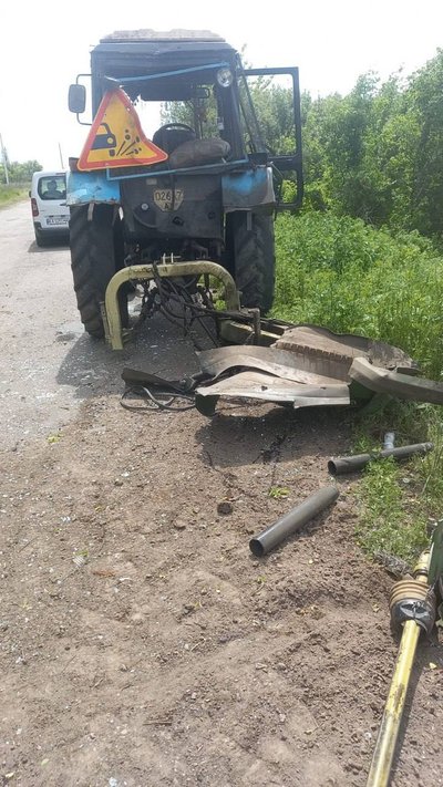 У Балаклії на Харківщині підірвався трактор, який косив траву У Балаклії на Харківщині підірвався трактор, який косив траву