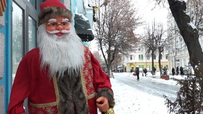 Піротехнічні вироби заборонені: як діятиме комендантська година у Житомирі в новорічну ніч Піротехнічні вироби заборонені: як діятиме комендантська година у Житомирі в новорічну ніч
