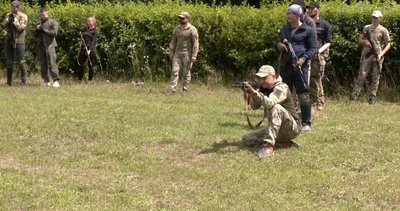"Війна показує справжню людину, як на рентгені", — пресофіцер бригади імені Івана Богуна під час вишколу на Волині "Війна показує справжню людину, як на рентгені", — пресофіцер бригади імені Івана Богуна під час вишколу на Волині