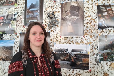 «Це горе проходить через тебе». У Дніпрі відкрили виставку світлин Сергія Дівєєва «Миті війни» «Це горе проходить через тебе». У Дніпрі відкрили виставку світлин Сергія Дівєєва «Миті війни»
