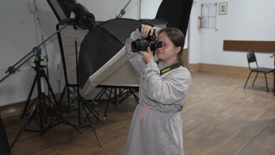 У Вінниці люди з інвалідністю безкоштовно навчаються на фотографа У Вінниці люди з інвалідністю безкоштовно навчаються на фотографа