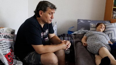 "Боялись, що нікому не потрібні". На Дніпропетровщині працює транзитний пункт для евакуйованих з Донецької області "Боялись, що нікому не потрібні". На Дніпропетровщині працює транзитний пункт для евакуйованих з Донецької області