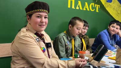 У селі на Рівненщині діти власноруч готують та малюють, щоб підтримати ЗСУ та поїхати на балет У селі на Рівненщині діти власноруч готують та малюють, щоб підтримати ЗСУ та поїхати на балет