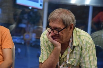 Двом митцям із Сіверськодонецька присвоїли звання "Почесний громадянин" Двом митцям із Сіверськодонецька присвоїли звання "Почесний громадянин"