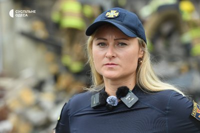 "Ми цілі дивом": мешканці будинку в Одесі розповіли про влучання російського дрона