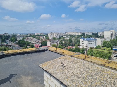 Підлітки на даху: хто відповідає за безпеку на житомирських багатоповерхівках Підлітки на даху: хто відповідає за безпеку на житомирських багатоповерхівках