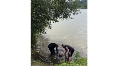 На Черкащині зі ставка дістали тіло чоловіка: що відомо На Черкащині зі ставка дістали тіло чоловіка: що відомо