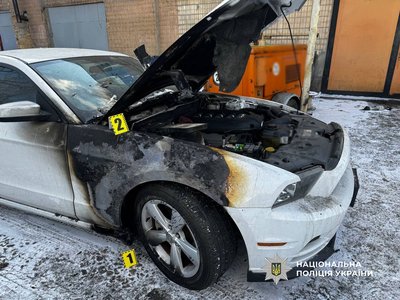 В Одесі затримали 18-річного хлопця, якого підозрюють у підпалі автомобіля