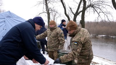 Мінеральне джерело, Дніпро, Чорне море: де та як купалися українці на Водохреще