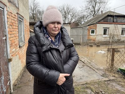 "По коліна води": у Полтаві через дощ і танення снігу затопило приватні будинки, подвір’я та городи "По коліна води": у Полтаві через дощ і танення снігу затопило приватні будинки, подвір’я та городи