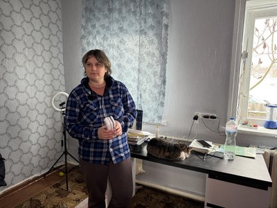 Троє дітей, собака, кіт. Як у Боромлі обживається родина переселенців зі Славгорода
