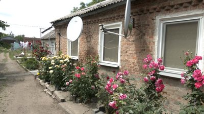 вікна пошкоджені будинки обстріли ремонт допомога громадська організація Луганської асоціації організації осіб з інвалідністю Слов’янськ Донецька область вікна пошкоджені будинки обстріли ремонт допомога громадська організація Луганської асоціації організації осіб з інвалідністю Слов’янськ Донецька область