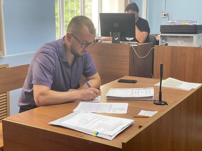 Жителя Сумщини судять за виготовлення зброї Жителя Сумщини судять за виготовлення зброї
