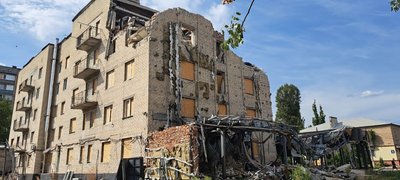 До Покровська від фронту майже 8 кілометрів — Добряк До Покровська від фронту майже 8 кілометрів — Добряк