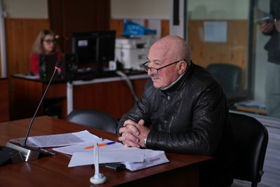Обвинуваченого в підпалі ТЦК і автівок у Сумах залишили під вартою Обвинуваченого в підпалі ТЦК і автівок у Сумах залишили під вартою