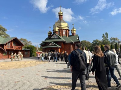 "Вирушив на евакуацію і підірвався". У Дніпрі попрощалися з 21-річним бойовим медиком В`ячеславом Легким "Вирушив на евакуацію і підірвався". У Дніпрі попрощалися з 21-річним бойовим медиком В`ячеславом Легким