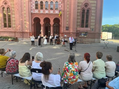 Музика просто неба: в Ужгороді відбувся концерт до Дня Незалежності Музика просто неба: в Ужгороді відбувся концерт до Дня Незалежності