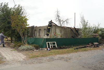 "Два рази облетіло, а на третій раз ляснуло”: у Краснопіллі зруйновано будинок внаслідок влучання безпілотника "Два рази облетіло, а на третій раз ляснуло”: у Краснопіллі зруйновано будинок внаслідок влучання безпілотника
