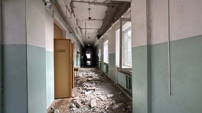 "Дуже важко, це місце для мене рідне". Внаслідок масованої дронової атаки на Дніпро пошкоджений медичний університет "Дуже важко, це місце для мене рідне". Внаслідок масованої дронової атаки на Дніпро пошкоджений медичний університет