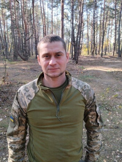 "Живемо думкою, що ми його знайдемо": рідні чекають вдома безвісти зниклого військового "Живемо думкою, що ми його знайдемо": рідні чекають вдома безвісти зниклого військового