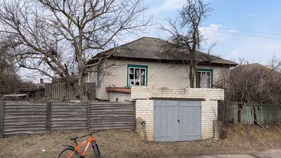 15 домогосподарств зазнали пошкоджень та 1 будинок згорів: РФ атакувала трьома "шахедами" Варву, що на Чернігівщині 15 домогосподарств зазнали пошкоджень та 1 будинок згорів: РФ атакувала трьома "шахедами" Варву, що на Чернігівщині