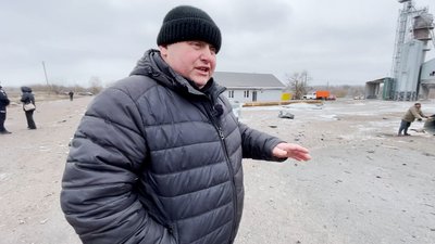 Три прильоти "шахедів" за 30 хв завдали збитків на 40 млн грн: наслідки атаки на сільгосппідприємство на Чернігівщині Три прильоти "шахедів" за 30 хв завдали збитків на 40 млн грн: наслідки атаки на сільгосппідприємство на Чернігівщині