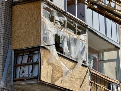 Повторний удар по мікрорайону в Глухові: що кажуть жителі пошкоджених багатоповерхівок Повторний удар по мікрорайону в Глухові: що кажуть жителі пошкоджених багатоповерхівок