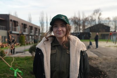 "Дуб буде символізувати нашу стійкість": скільки дерев посаджено в межах програми "Зелена країна" на Сумщині "Дуб буде символізувати нашу стійкість": скільки дерев посаджено в межах програми "Зелена країна" на Сумщині
