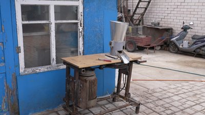 Спочатку "захворів" курями, потім — перепілками: як житель Чернігівщини розводить птахів Спочатку "захворів" курями, потім — перепілками: як житель Чернігівщини розводить птахів