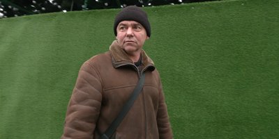 У Чернівцях засвітили головну ялинку: як на неї реагують люди У Чернівцях засвітили головну ялинку: як на неї реагують люди