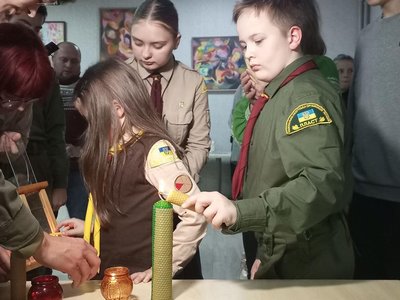 Вогонь, який об'єднує: у Хмельницькому діти отримали Вифлеємський вогонь