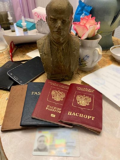 Агітує за "руський мір" та любить Леніна: у Києві затримали громадянку РФ