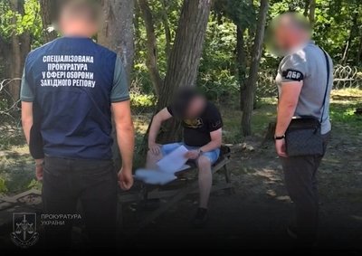 Нараховував майже 2 млн грн «бойових»: ДБР викрило полковника прикордонного загону на Волині Нараховував майже 2 млн грн «бойових»: ДБР викрило полковника прикордонного загону на Волині