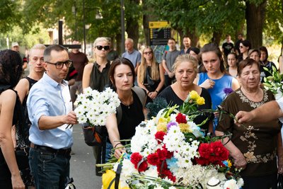 "Талановитий історик, який добровільно пішов на фронт": в Ужгороді попрощалися із полеглим захисником Миколою Гаєвим "Талановитий історик, який добровільно пішов на фронт": в Ужгороді попрощалися із полеглим захисником Миколою Гаєвим