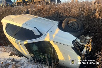 У Миргородському районі на Полтавщині автомобіль з’їхав у кювет: є загиблий У Миргородському районі на Полтавщині автомобіль з’їхав у кювет: є загиблий