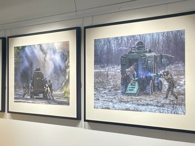"Це все — наша реальність". У Дніпрі побував "Мистецький потяг" з фотовиставкою про війну в Україні "Це все — наша реальність". У Дніпрі побував "Мистецький потяг" з фотовиставкою про війну в Україні