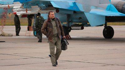 Загиблий пілот Герой України Олександр Довгач — родом з Чернігова. Що про нього згадує однокласниця Загиблий пілот Герой України Олександр Довгач — родом з Чернігова. Що про нього згадує однокласниця